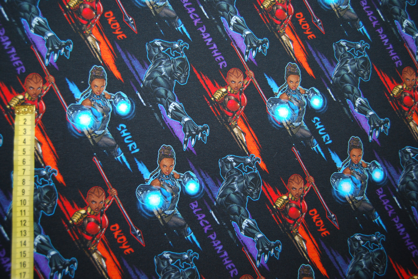 Black Panther trikå