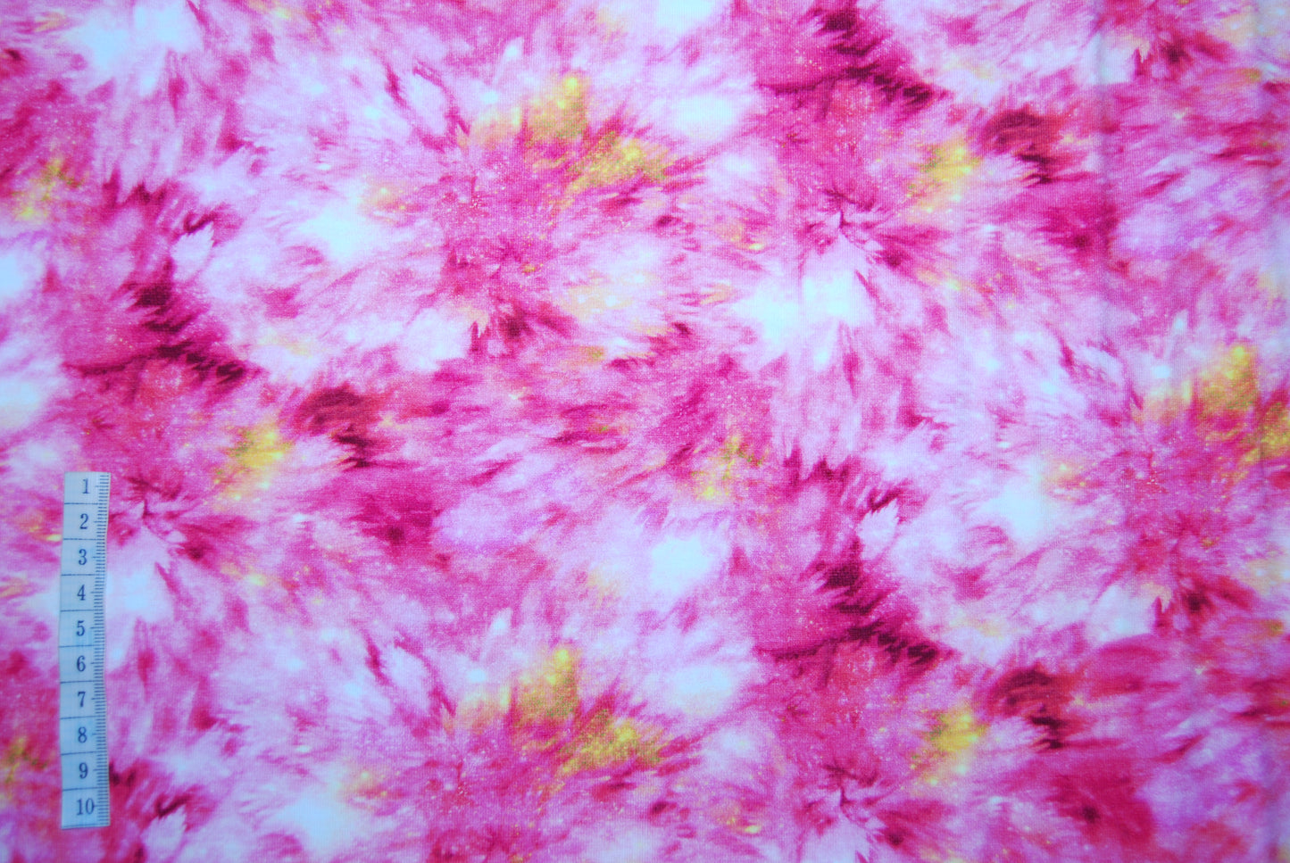 Colourful batik flower trikå
