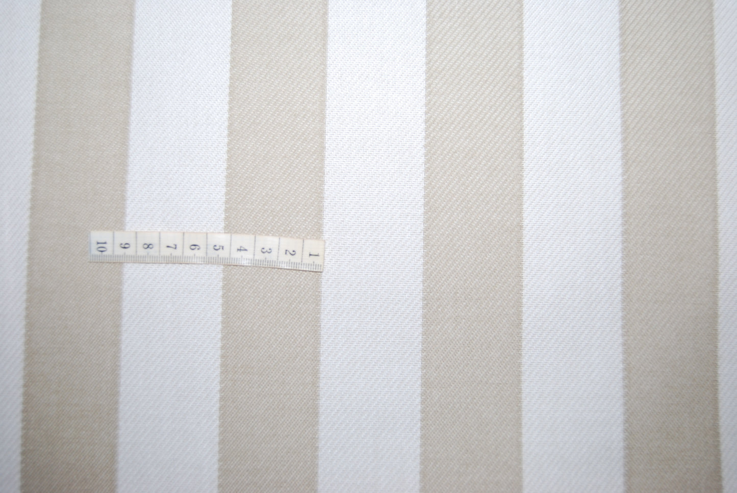Jacquard möbeltyg rand