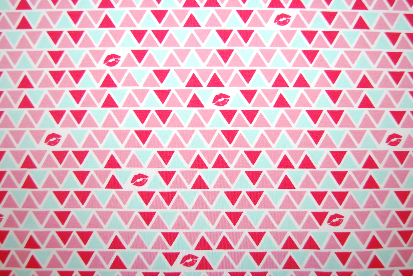 Kisses for you trikå