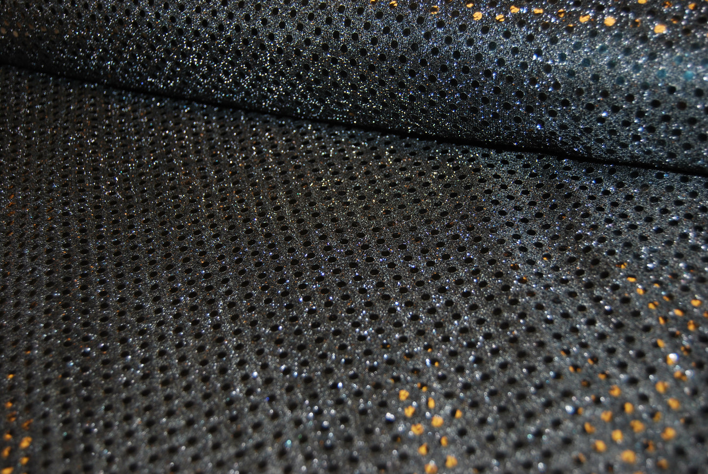 Prickig paljettyg (fler färger)