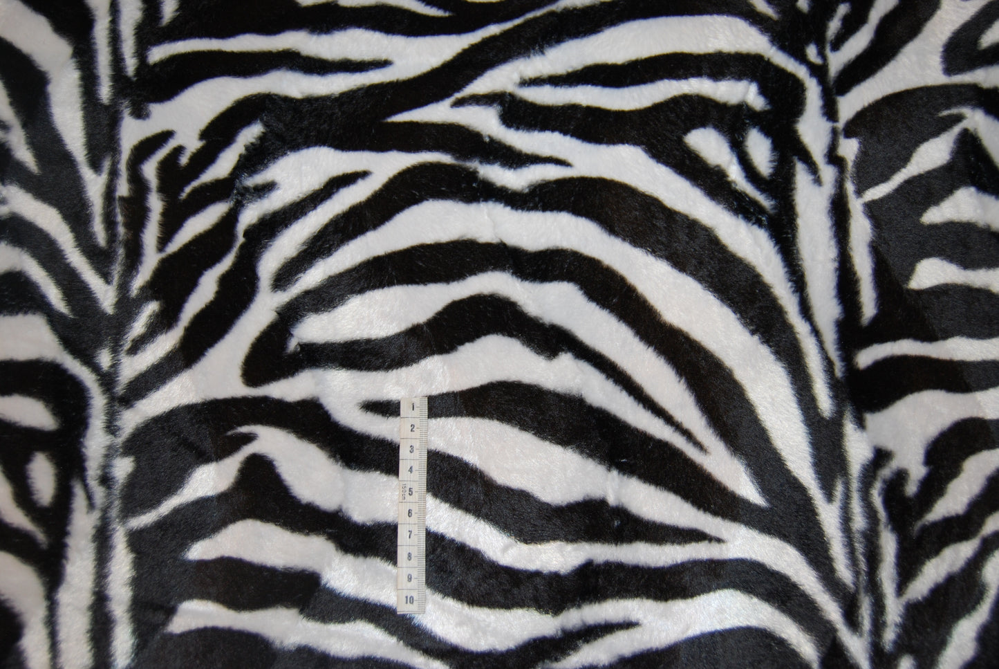 Zebra fuskpäls