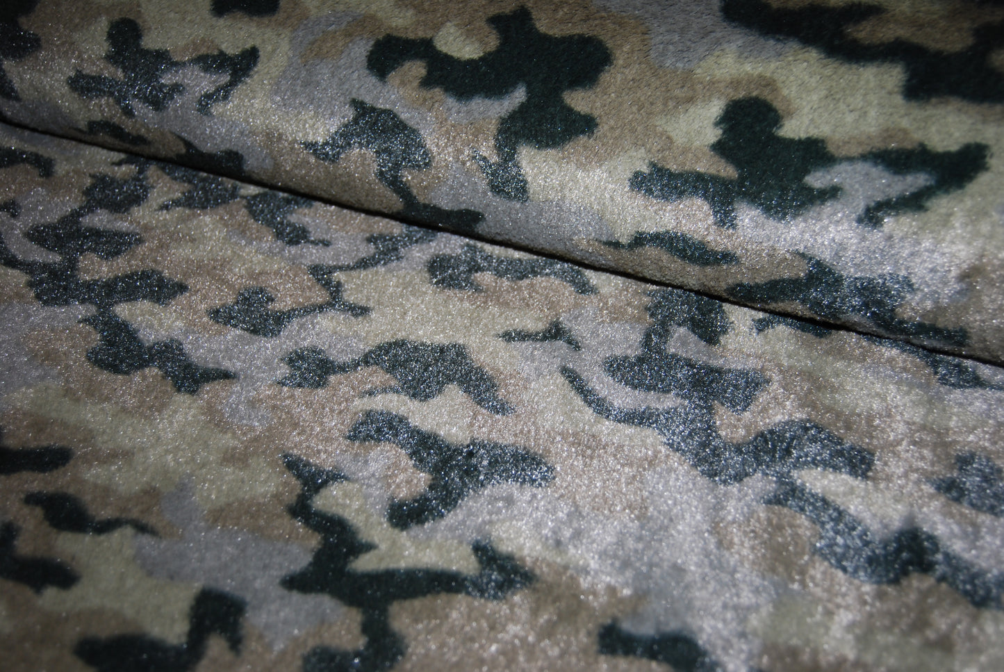 Fuskpäls camouflage grön
