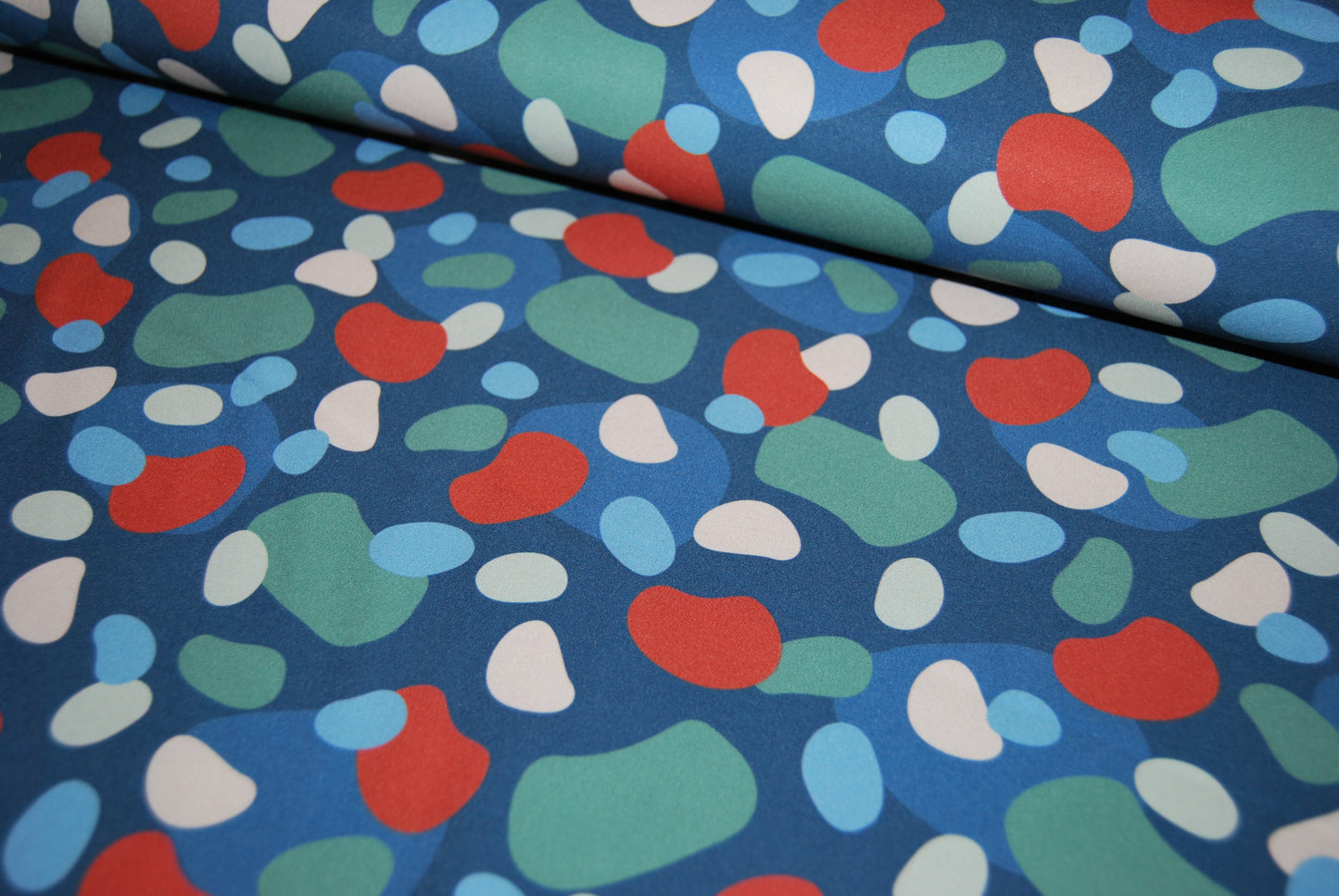 Softshell Colourful spots