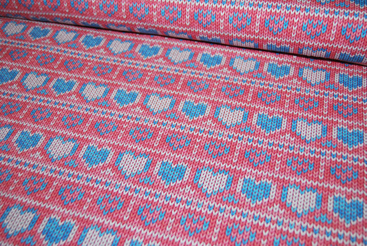 Stickade hjärtan trikå