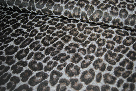 Leopard jacquard