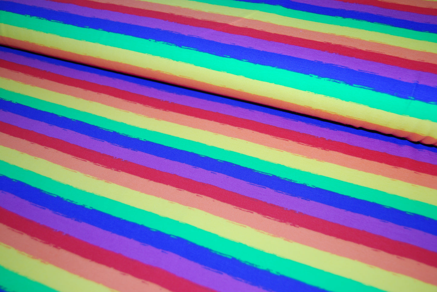 Rainbow stripe trikå