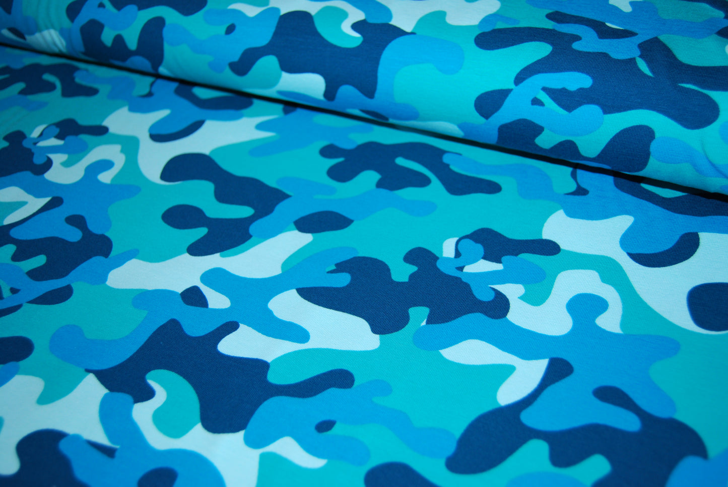 Camouflage trikå (fler färger)