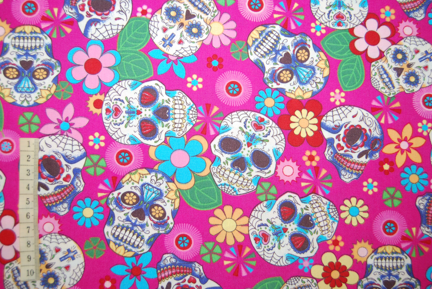 Candy skulls bomullspoplin (fler färger)
