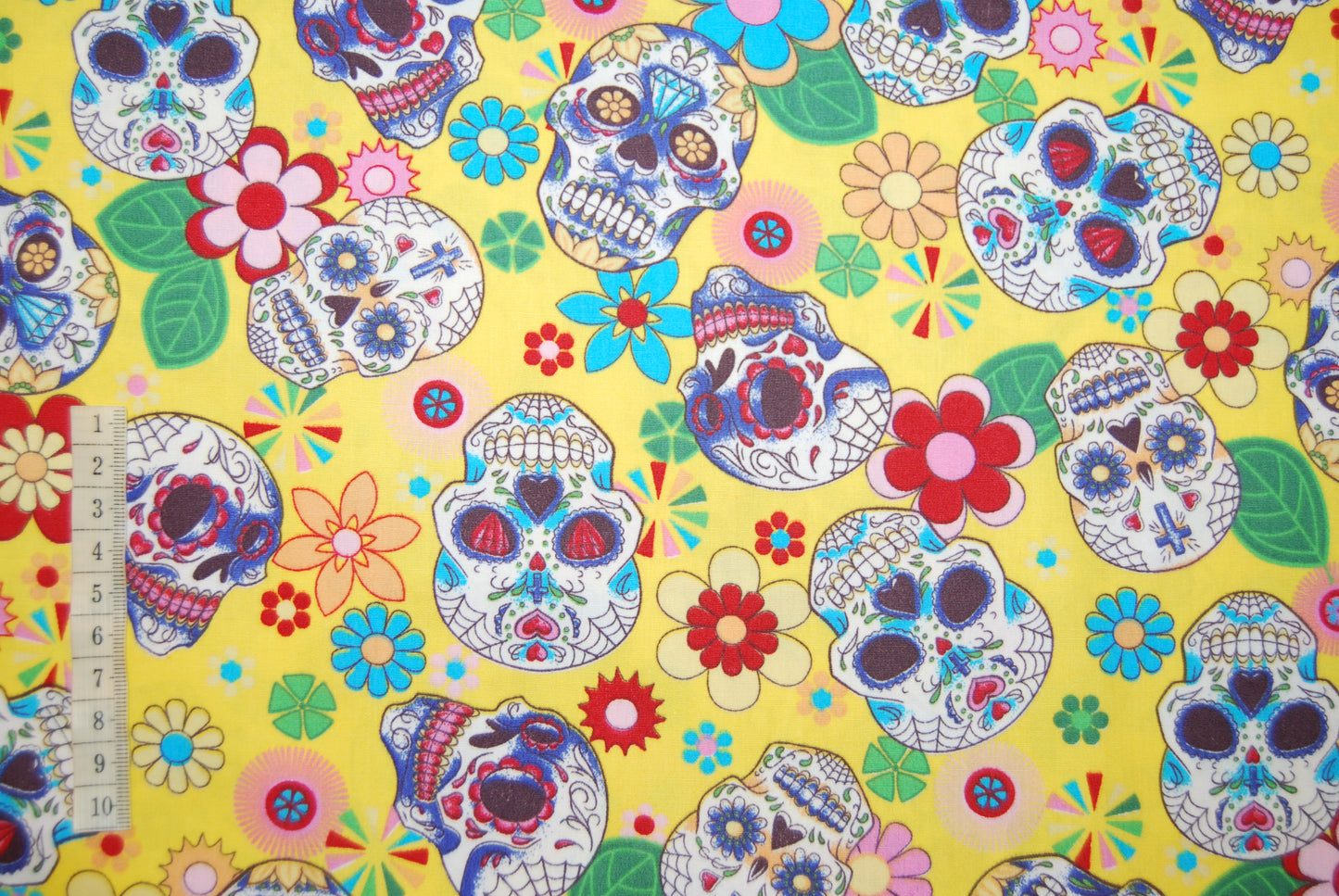 Candy skulls bomullspoplin (fler färger)