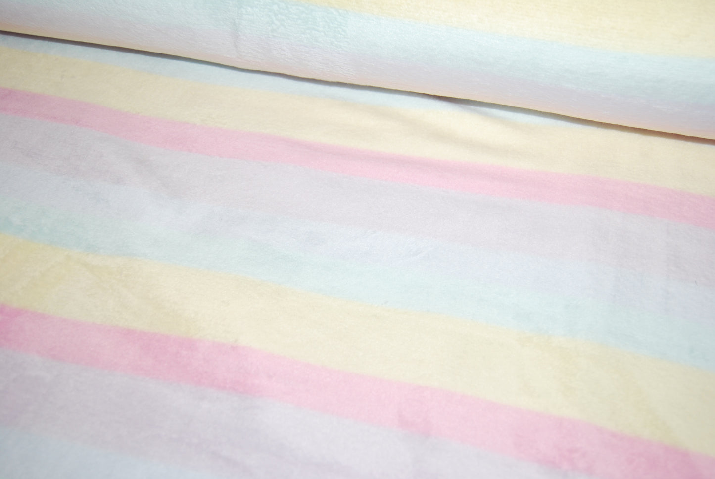 Rainbow stripes korallfleece