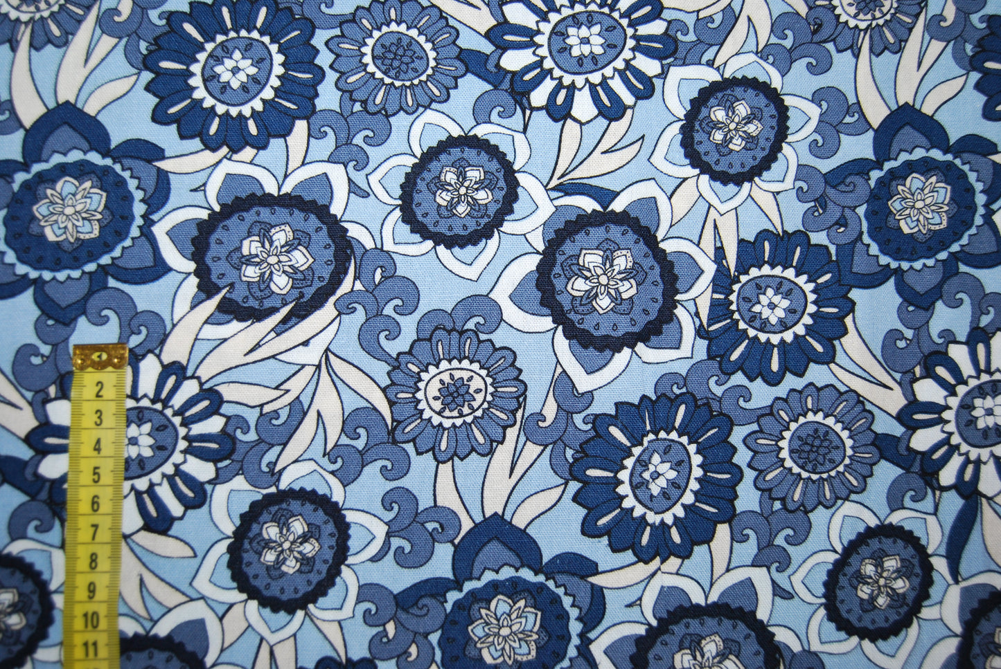 Seventies flowers linneviskos (fler färger)