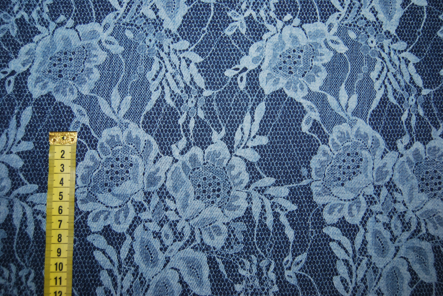 Jeans spetsrosor