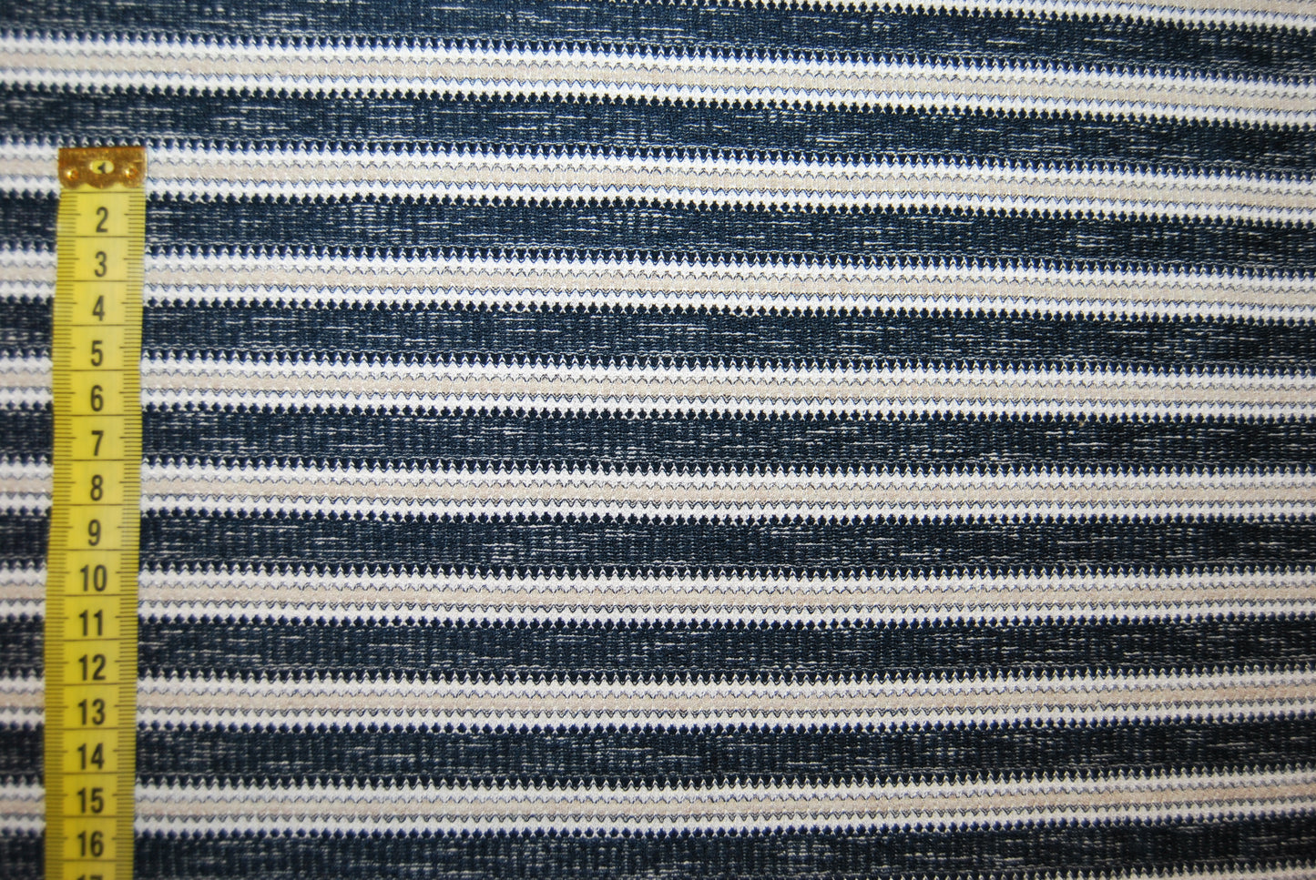 Stickrand viskostrikå (säljs per meter)