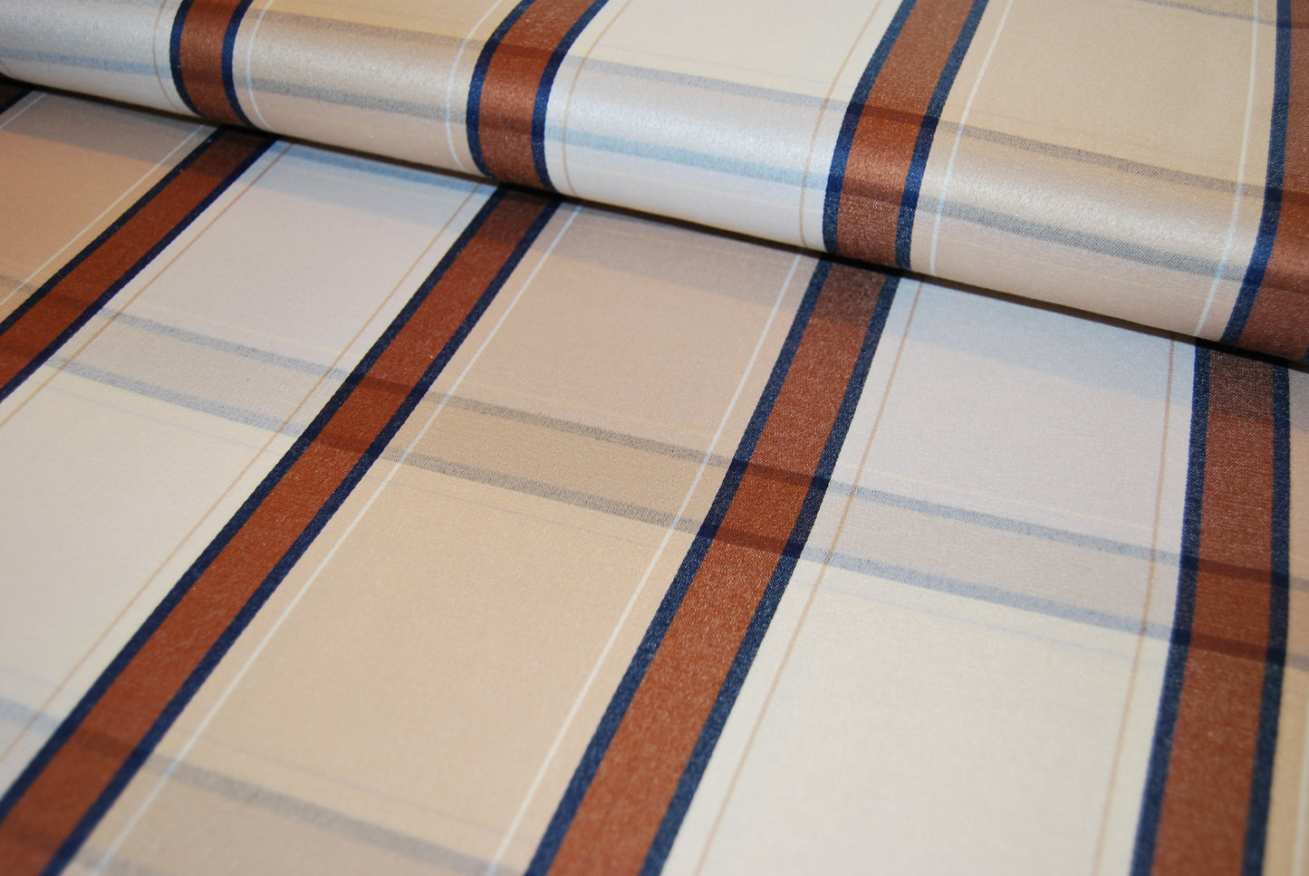 Beiga rutan hemtextil (säljs per meter)