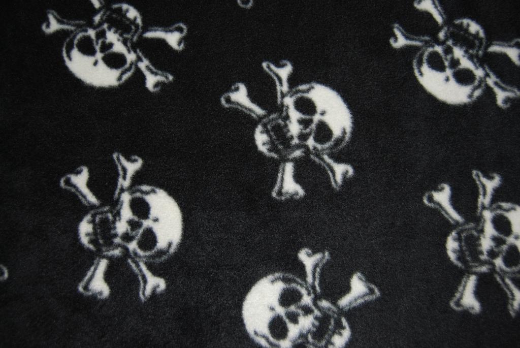 Dödskallar fleece (fler färger)