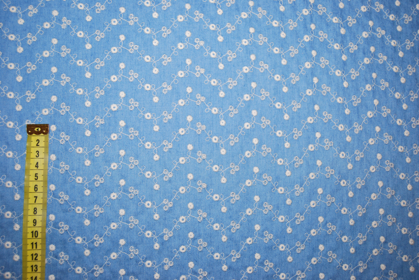 Jeans broderade blommor (fler färger)
